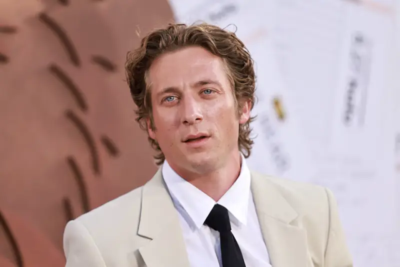Jeremy Allen White arrives for the launch of the third season of the TV show "The Bear" at El Capitan Theatre in Los Angeles, California, U.S., June 25, 2024. REUTERS/Aude Guerrucci/File Photo