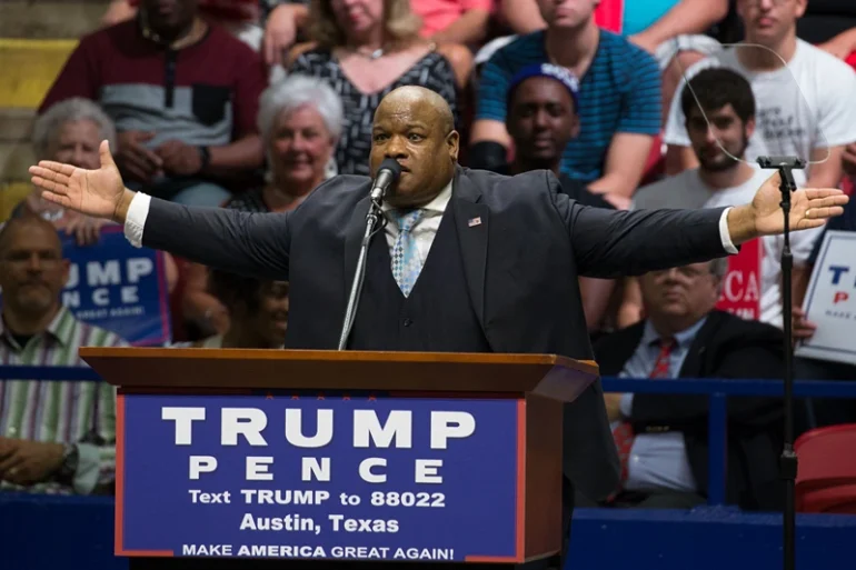 US-VOTE-REPUBLICANS-TRUMP
Pastor Mark Burns speaks during a rally for Republican presidential candidate Donald Trump at the Travis County Exposition Center on August 23, 2016 in Austin, Texas. / AFP / SUZANNE CORDEIRO (Photo credit should read SUZANNE CORDEIRO/AFP via Getty Images)