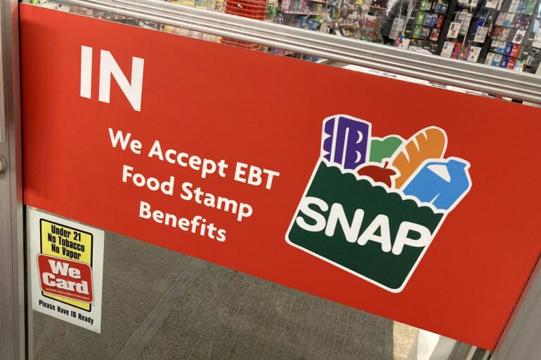 Politics: Gop's Food Stamp Fail Could Cost Taxpayers Another $70b