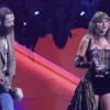 Taylor Swift and Post Malone accept the award for Best Collaboration for Fortnight during the 2024 MTV Video Music Awards in Elmont, New York, U.S., September 11, 2024. REUTERS/Brendan Mcdermid