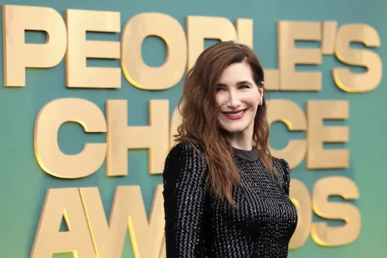 Kathryn Hahn attends the 49th People's Choice Awards in Santa Monica, California, U.S. February 18, 2024. REUTERS/Mario Anzuoni/File Photo