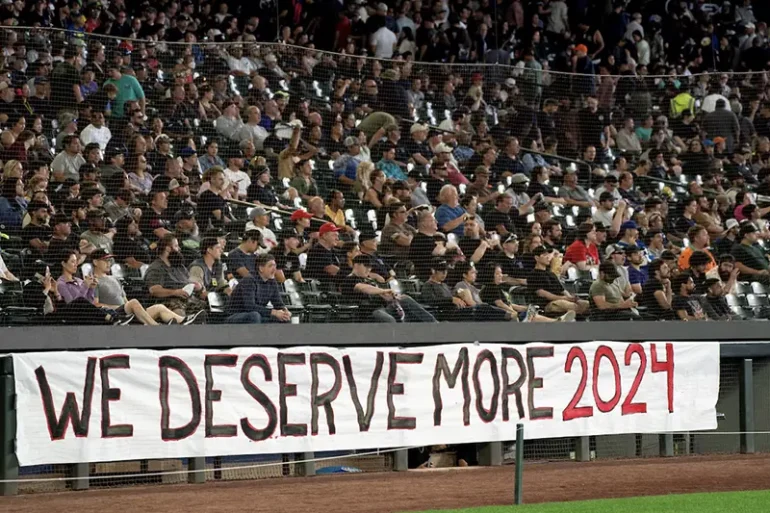 Boeing workers listen to union leaders,T-Mobile Park, Seattle, July 17, 2024. REUTERS/David Ryder