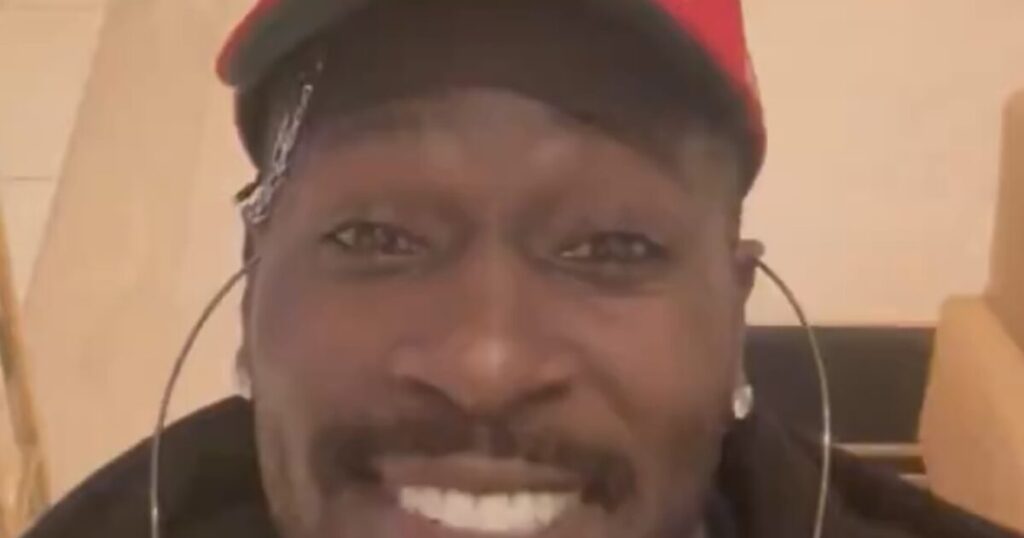 Antonio Brown Announces Voter Registration Tailgate * 100PercentFedUp.com * by Danielle