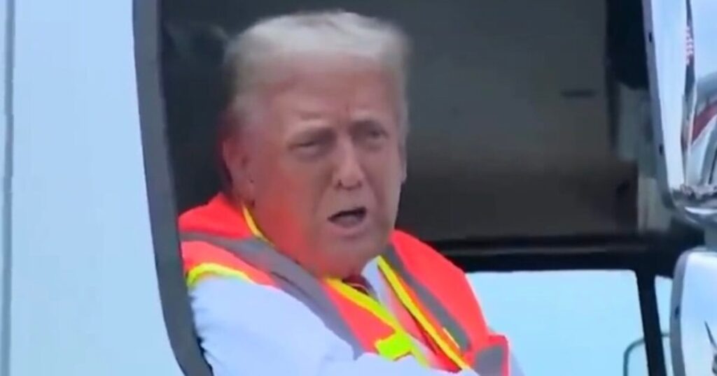 [WATCH] President Trump Arrives At Wisconsin Rally In Garbage Truck After Biden's 'Garbage' Comments, "In Honor Of Kamala And Joe Biden" * 100PercentFedUp.com * by Danielle