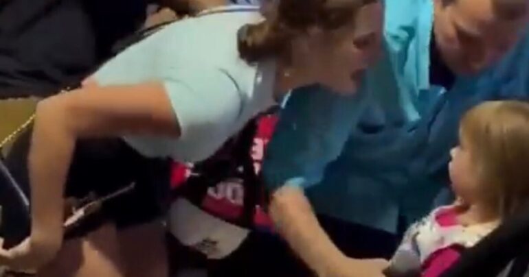 [WATCH] Shocking Footage Of Woman Screaming In Face Of Toddler In Stroller, Shouts Curse Word * 100PercentFedUp.com * by Danielle