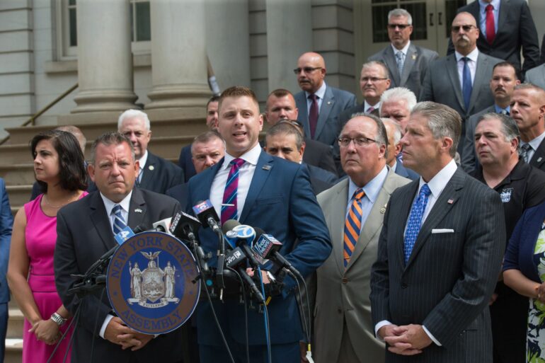 Politics: New York Post Congress Endorsements —stefanik, Malliotakis, Lipetri, And