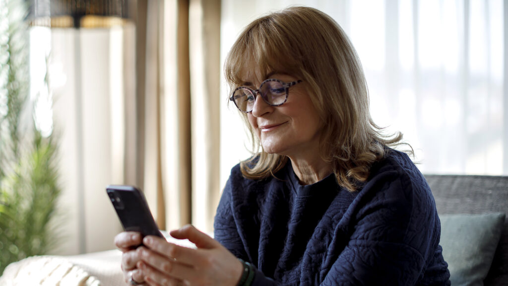 Satire News: Mom Spends 15 Minutes Hearting Every Message From