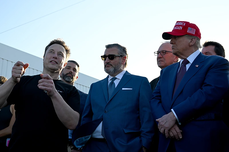 Trump Attends SpaceX Starship’s Latest Launch Alongside GOP Allies – One America News Network