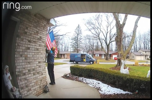 Politics: Homeowners Notice Amazon Driver’s ‘random Act Of Patriotism’