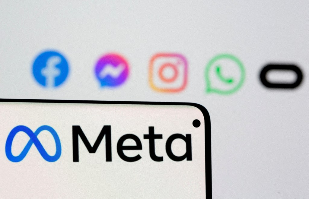 Meta applications are reportedly down.