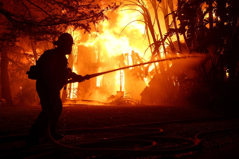 Politics: Ca State Of Emergency; Fires Destroy More Than 1000