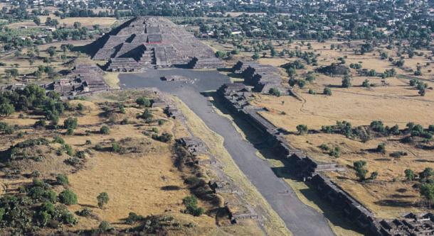 Overhead view of the Avenue of the Dead leading to the Pyramid of the Moon.