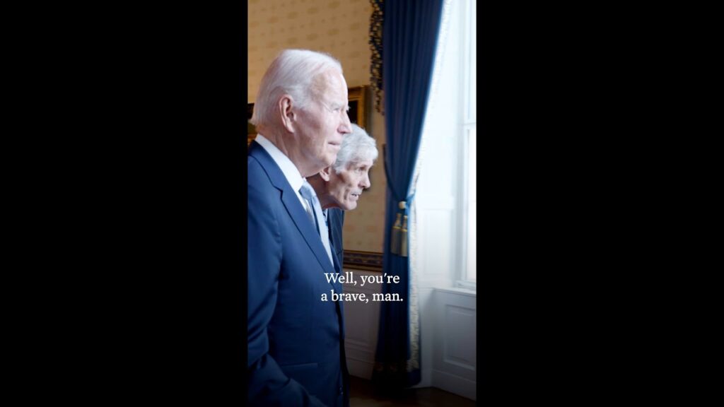 President Biden meets with Steven, who will save money thanks to the Inflation Reduction Act.