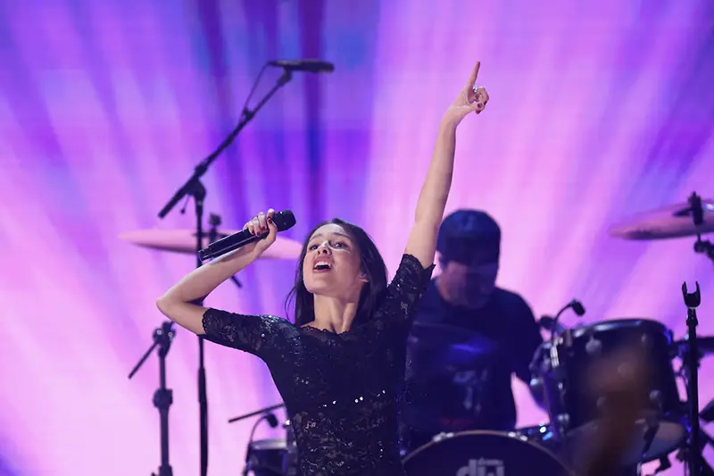 Olivia Rodrigo performs during the FireAid benefit concert for Los Angeles wildfire relief efforts in Inglewood, California, U.S., January 30, 2025. REUTERS/Mario Anzuoni/File Photo