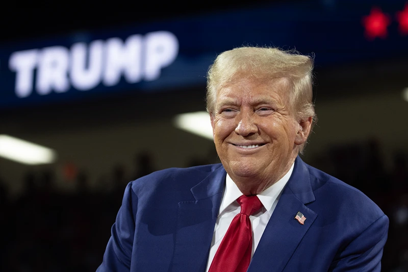 FLINT, MICHIGAN - SEPTEMBER 17: Republican presidential nominee, former U.S. President Donald Trump holds his first campaign event since a man carrying a rifle was arrested Sunday near where Trump was playing golf at his club in Florida, in the Dort Financial Center on September 17, 2024 in Flint, Michigan. Trump was playing an unscheduled game with real estate developer Steve Witkoff at the Trump International Golf Club in West Palm Beach when the man was spotted by security. (Photo by Scott Olson/Getty Images)