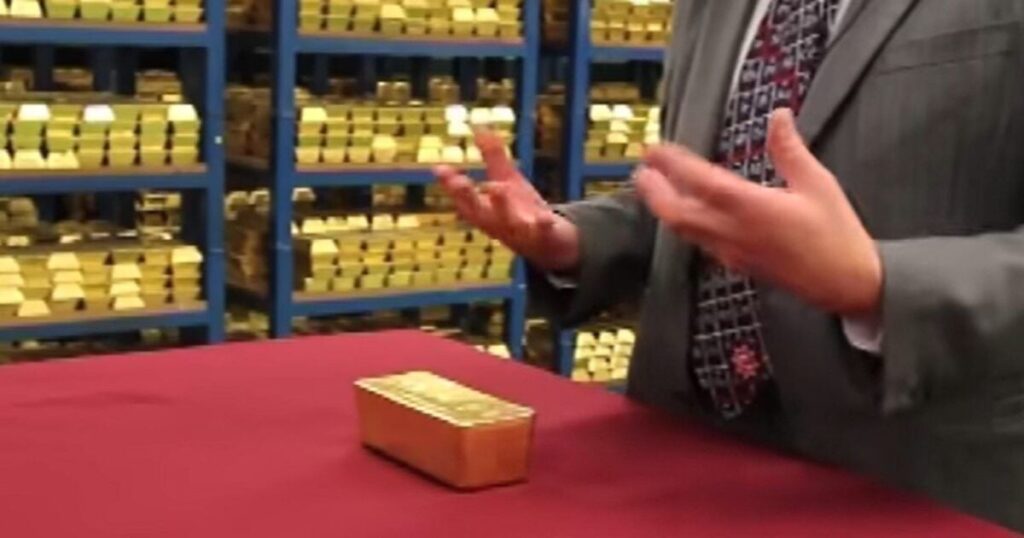 8 Consecutive Record Weeks for Gold Sends Warning Signals About Paper Assets * 100PercentFedUp.com * by Noah