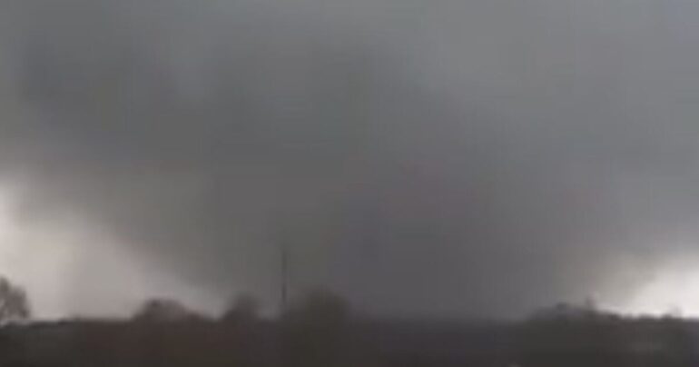 Dozens De*d After Multi-State Tornado Outbreak, Severe Weather * 100PercentFedUp.com * by Danielle