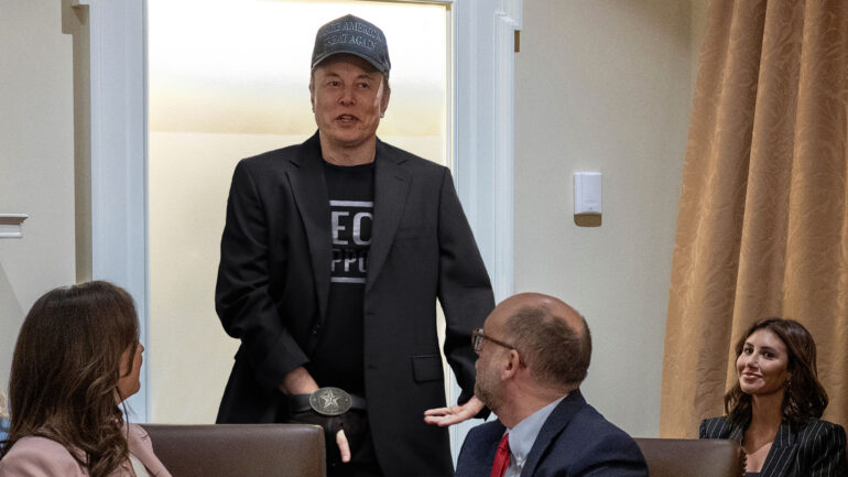 Satire News: Elon Musk Begins Cabinet Meeting By Putting Index