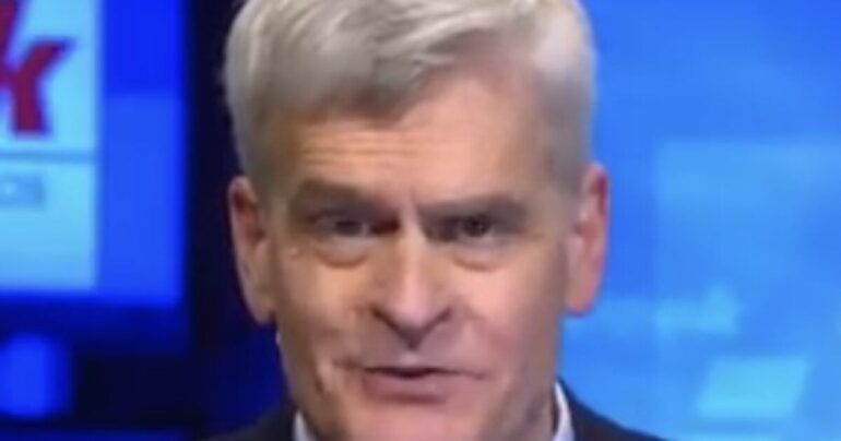 Republican Governor Reportedly Discusses Possible Primary Challenger For Senator With President Trump * 100PercentFedUp.com * by Danielle
