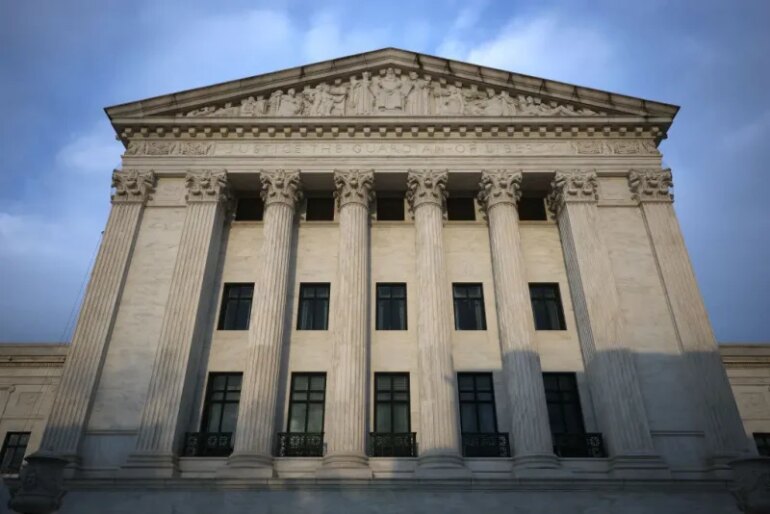 WASHINGTON, DC - MARCH 17: The U.S. Supreme Court is shown March 17, 2025 in Washington, DC. The Trump administration defied a federal judge's court order this past weekend in a case related to the deportation of more than 200 alleged Tren de Aragua gang members to El Salvador under the Alien Enemies Act of 1789. (Photo by Win McNamee/Getty Images)