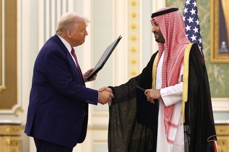 Politics: foreign policy expert on trump’s middle east trip –
