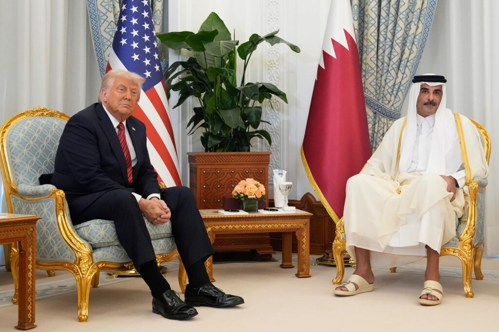 Politics: qatar's lavish gift for don: letters