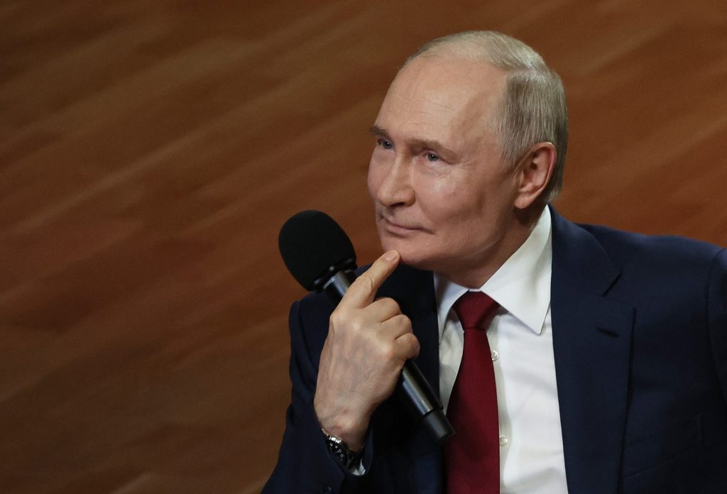 Russian President Vladimir Putin meeting with students at the Sirius Educational Center in Sochi, May 19, 2025