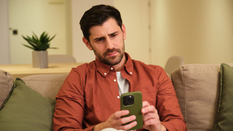 Satire news: man can’t believe he has to download stupid