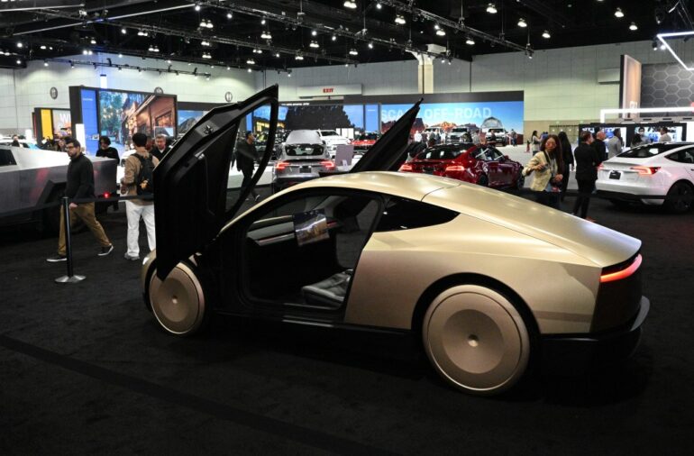 Tesla's Cybercab robotaxi