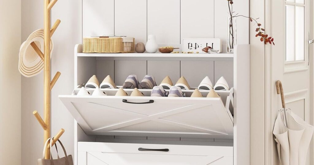 Travel & lifestyle: get that household clutter out of your