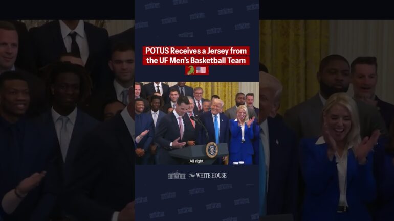 POTUS Receives a Jersey from the UF Men’s Basketball Team🐊🇺🇸