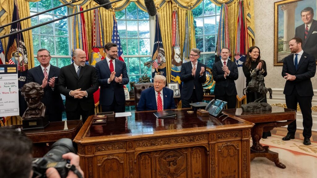 "We signed a tremendous trade deal..." 🇺🇸🇬🇧