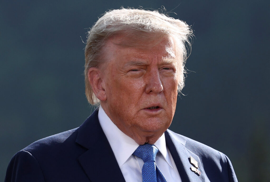 Politics: isolationists stand in the way of trump and netanyahu