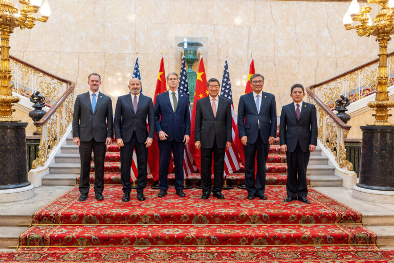 Politics: the art of trump's trade deal with china