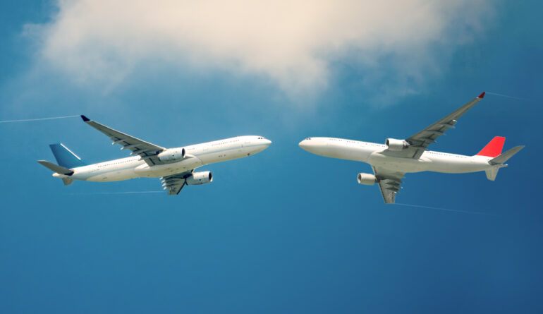 Satire news: d.c. air traffic controllers given day off to
