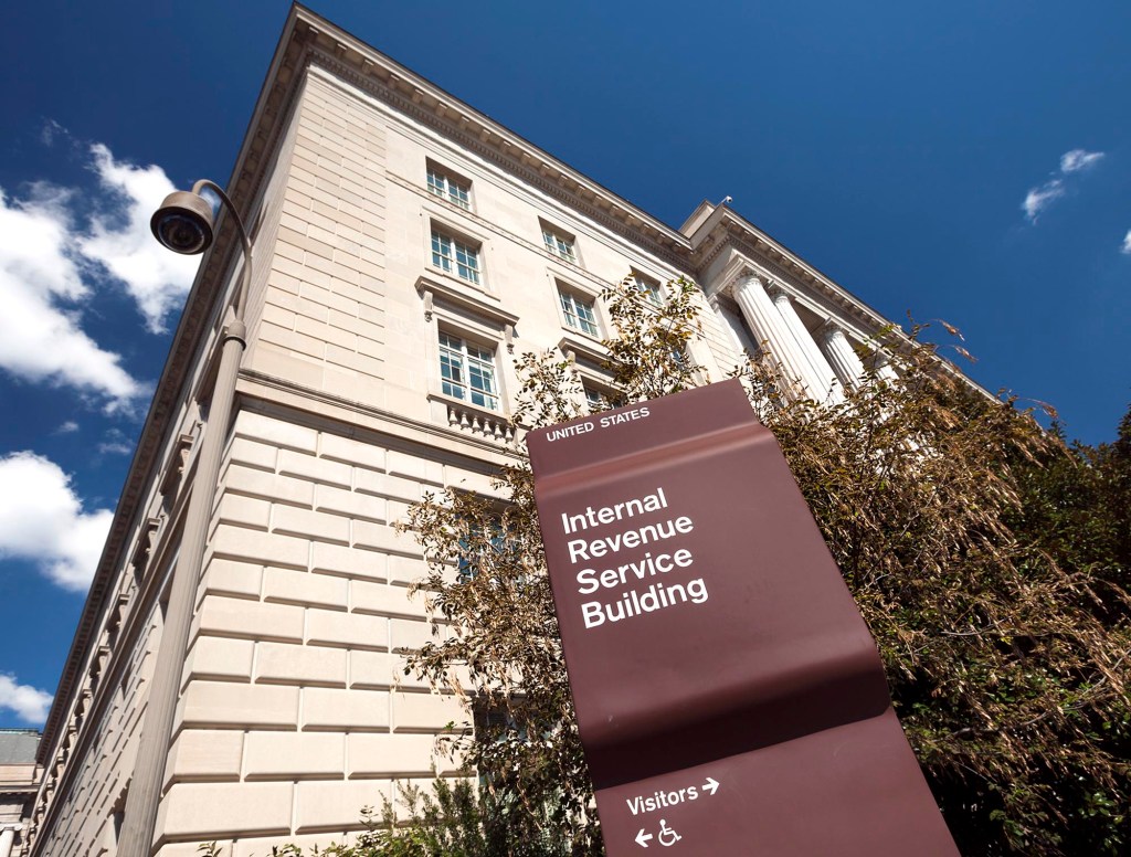 Satire news: irs allows taxpayers to deposit payments directly into