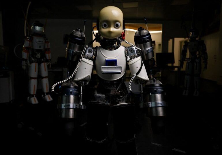 baby face flying robot