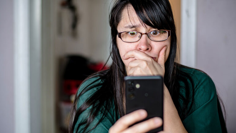 Science & tech: invisible notification hack for android can launch