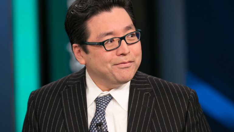 Stock market: wall street strategist tom lee is aiming to