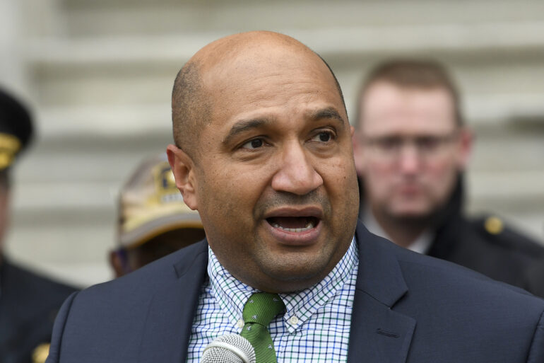 Politics: albany mayor and progressives owe ex da soares an apology