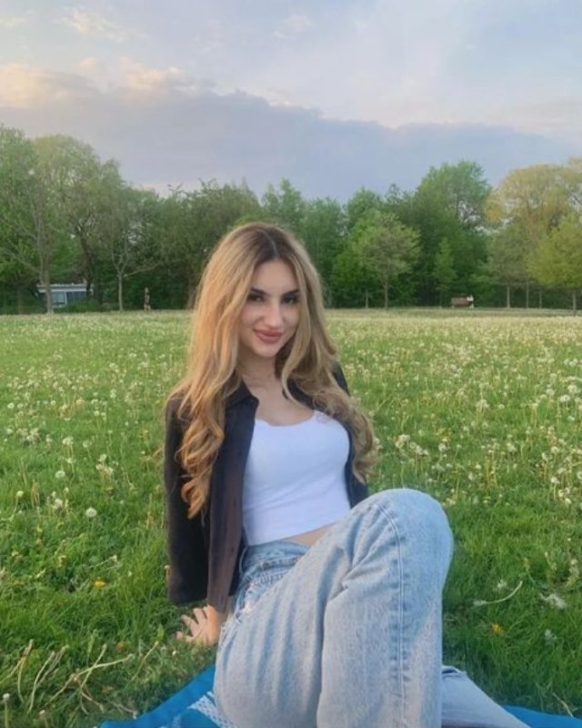 Politics: beauty pageant finalist suffered horrible death at young age