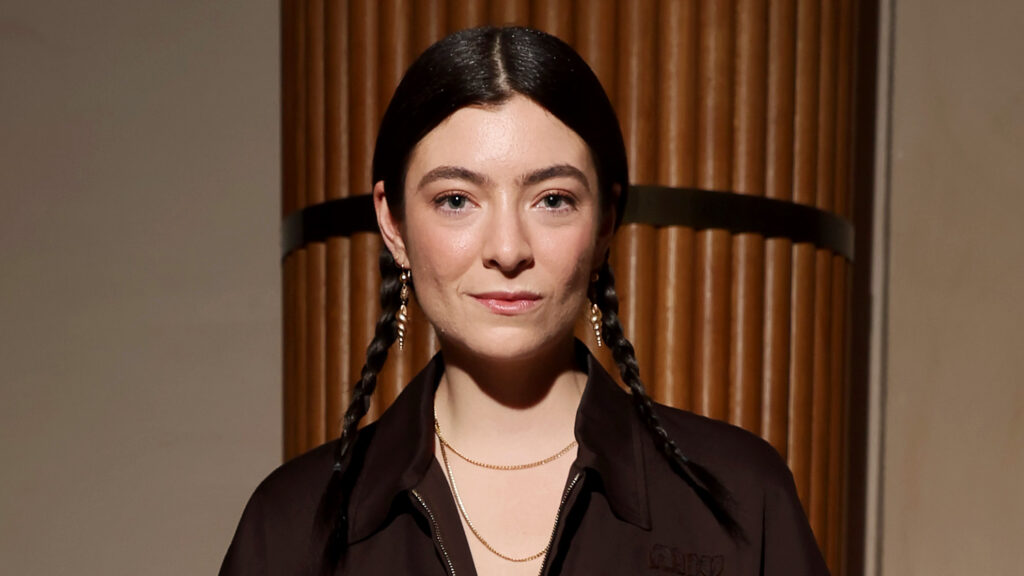 Satire news: the onion’s exclusive interview with lorde 