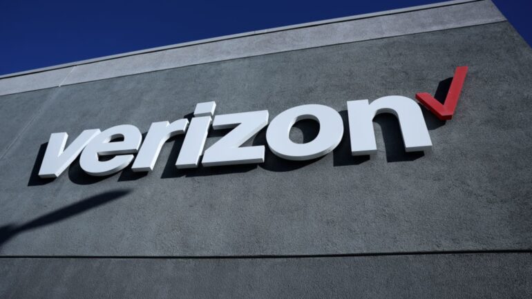 Stock market: top wall street analysts recommend these dividend stocks