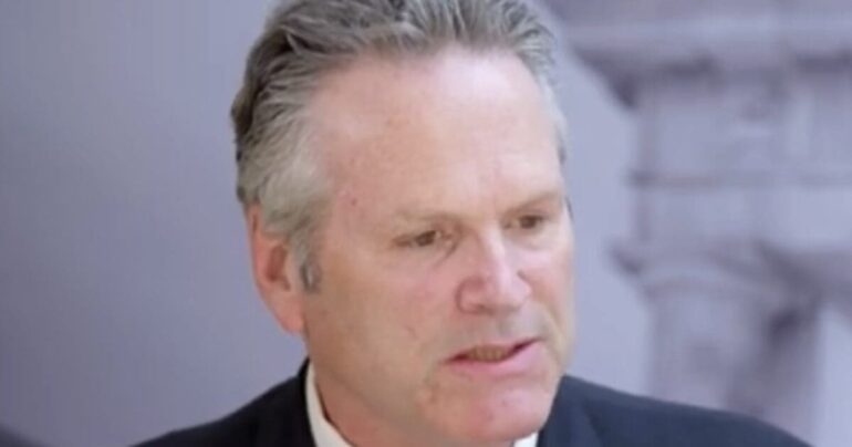 Republican Governor Reportedly To Announce Senate Run Against 'RINO' Legislator * 100PercentFedUp.com * by Danielle