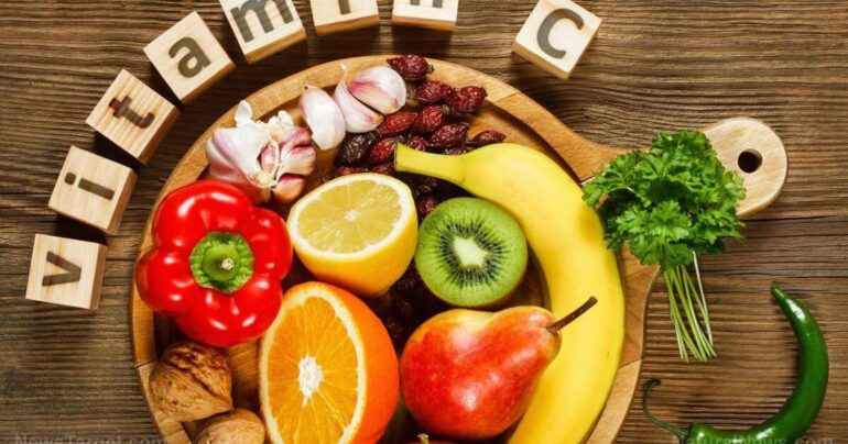 Top Fruits To Boost Your Health And The Ones To Avoid, According To A Nutrition Expert * 100PercentFedUp.com * by Noah