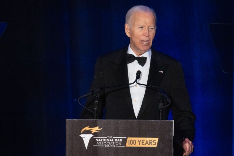 Politics: joe biden threw open the border to rig the