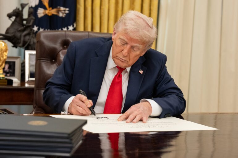 Politics: trump nominates judges for district courts