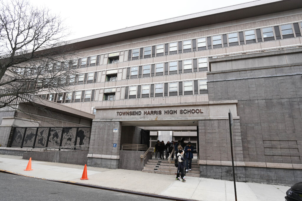 Science & tech: top queens hs bans take home essays over
