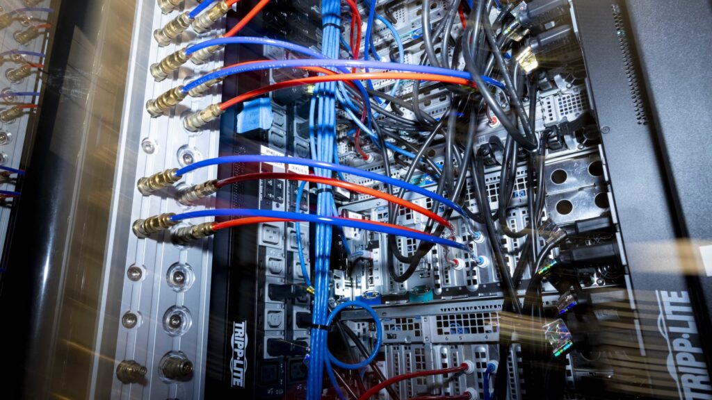 Stock market: how activist elliott may use its data center