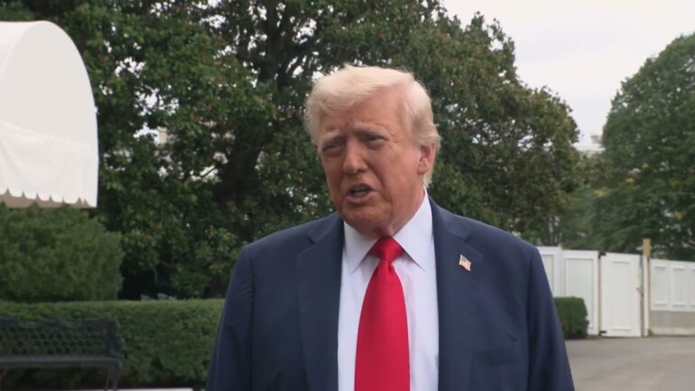 President Trump Gaggles with Press Before Departing the White House, Sep. 21, 2025